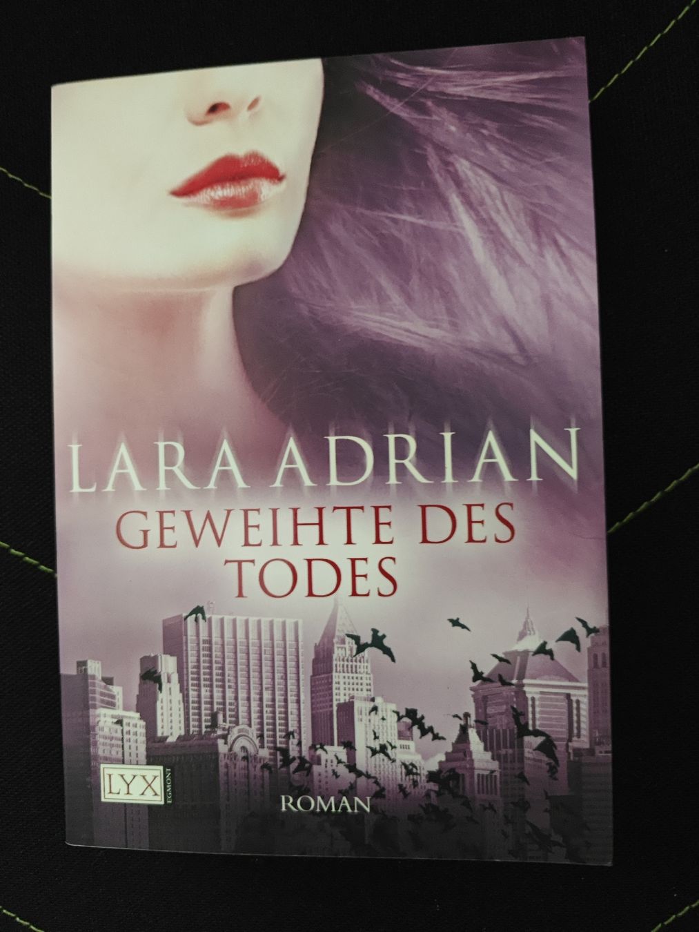 Libri: Geweihte des Todes  – Usato da Bendern venduto da PetraN01