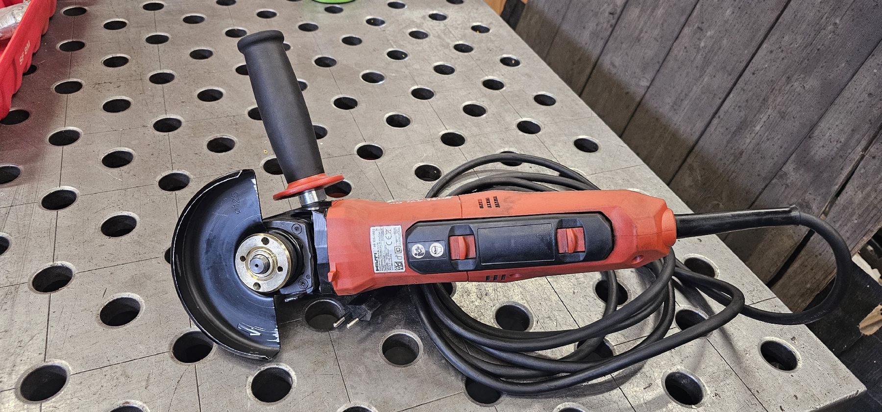 Hilti Smerigliatrici & Lucidatrici: Winkelschleifer Hilti AG 125-15DB – Usato da Emmenbrücke venduto da inf_l8yf 2