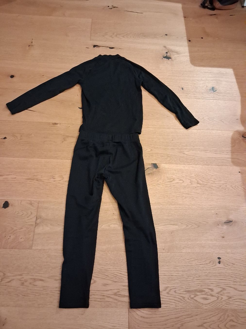 Sous-vêtements: Thermo-Unterwäsche Set, schwarz, Grösse 128 – D'occasion à Thalwil par myandine 1
