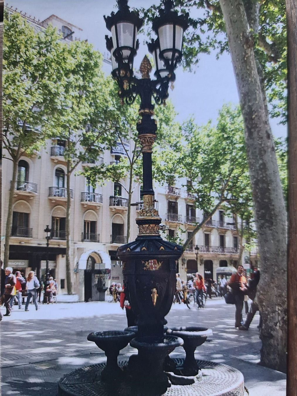 Cartoline postali: Ansichtskarte Barcelona Spanien – Usato da Dintikon venduto da Vexi