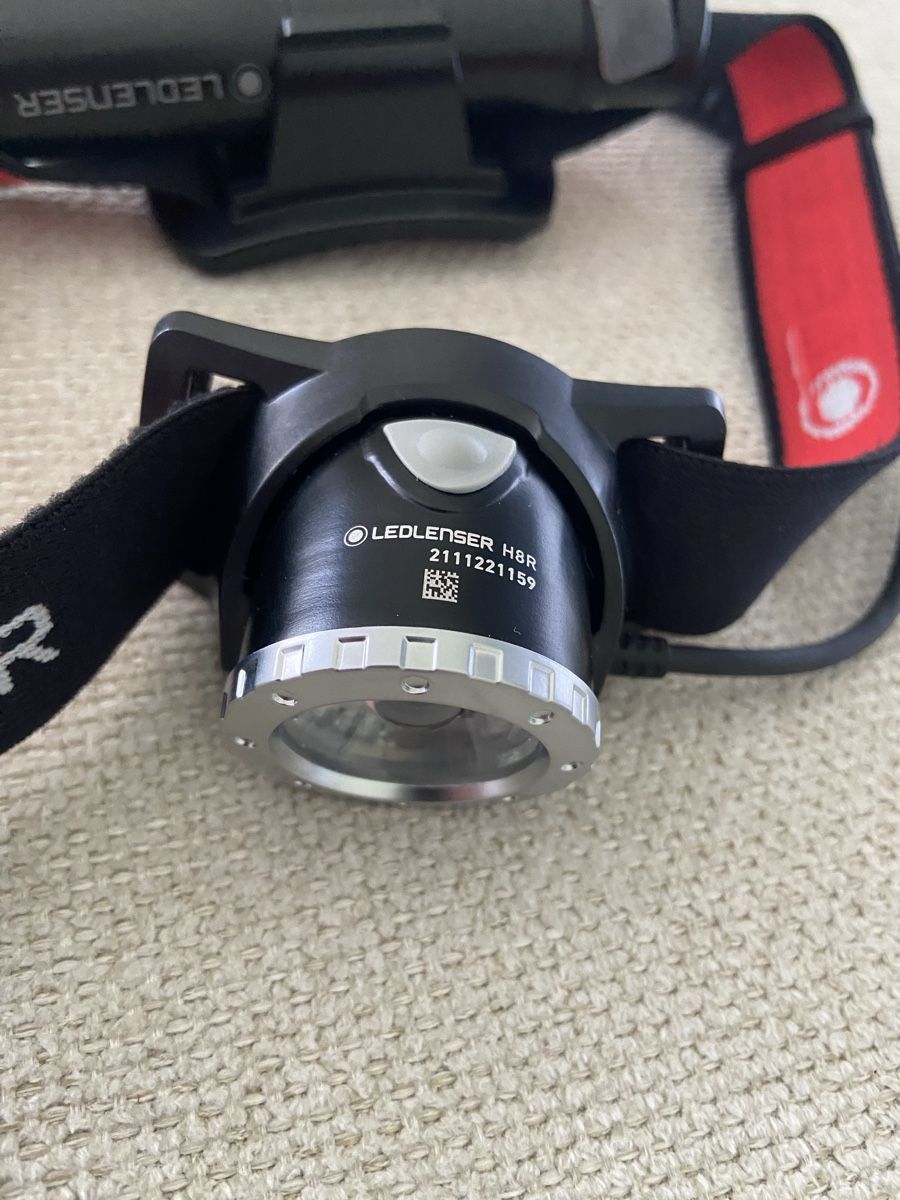 Lampes: Stirnlampe Ledlenser H8r – D'occasion à Horgen par smlecnik78 2
