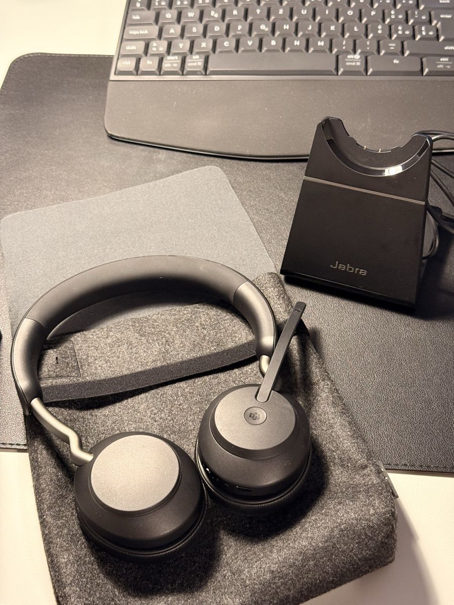 Jabra Cuffie: Jabra Evolve2 65 - neuwertig (ohne Dongle) – Usato da Windisch venduto da YoungJoel