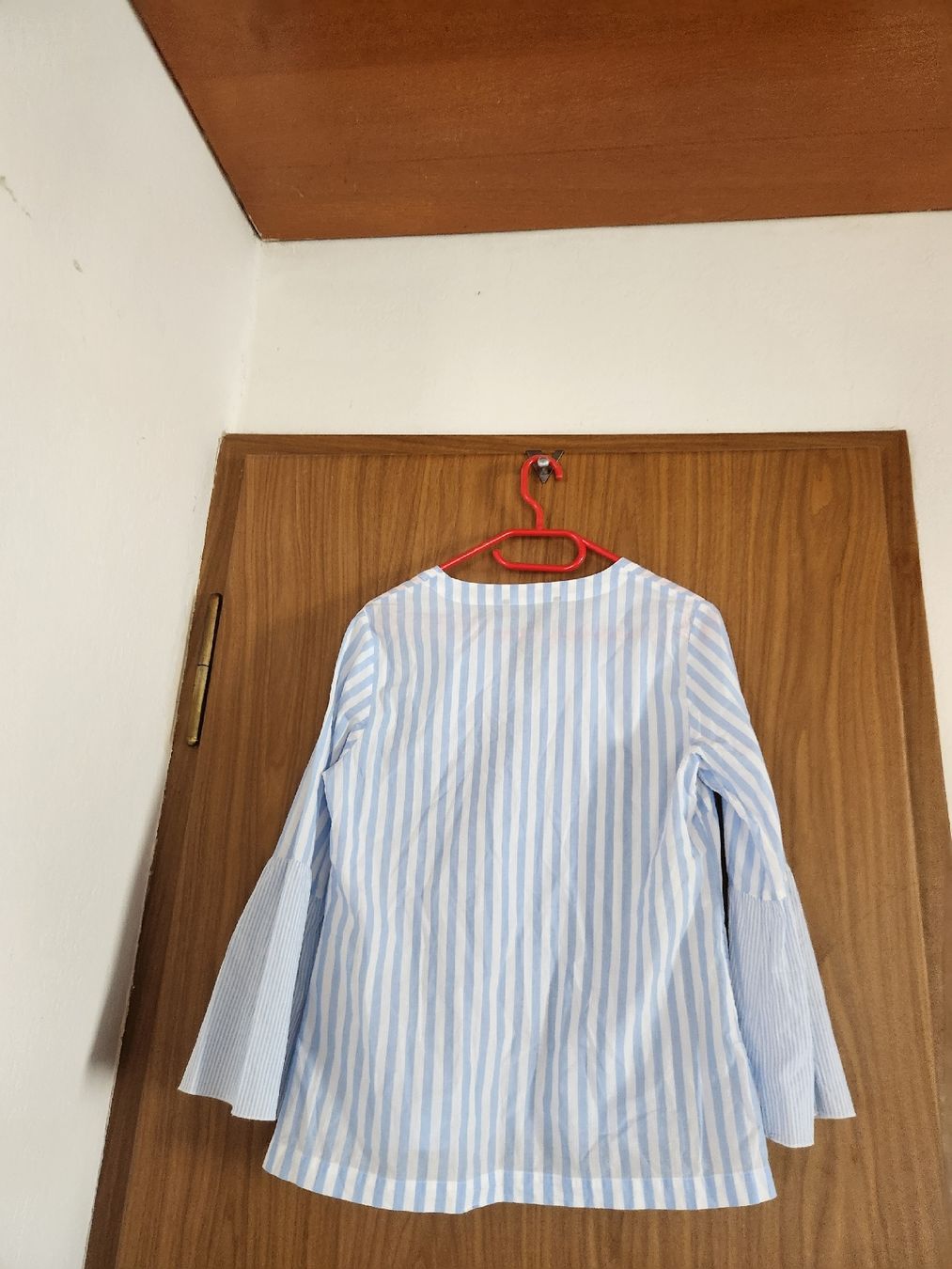 Camicette: Chemise à rayures bleues et blanches, manche évasée, M – Usato da Niedergösgen venduto da Eva2410 1