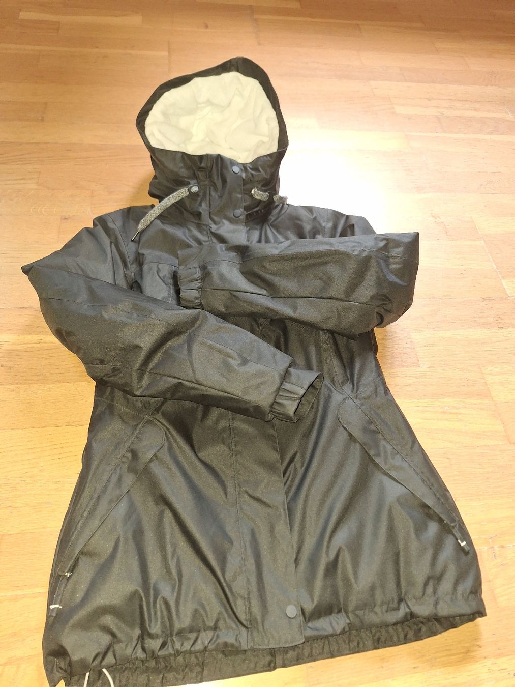 Jacken: Winterjacke Damen – Neu (gemäss Beschreibung) aus Tamins von VW99