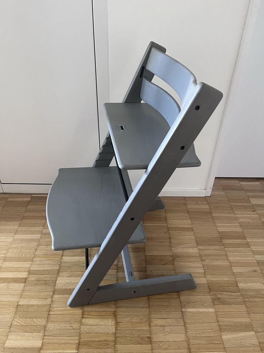 Stokke Chaises hautes: Stokke Tripp Trapp grau – D'occasion à Zürich par cha_s85j 2