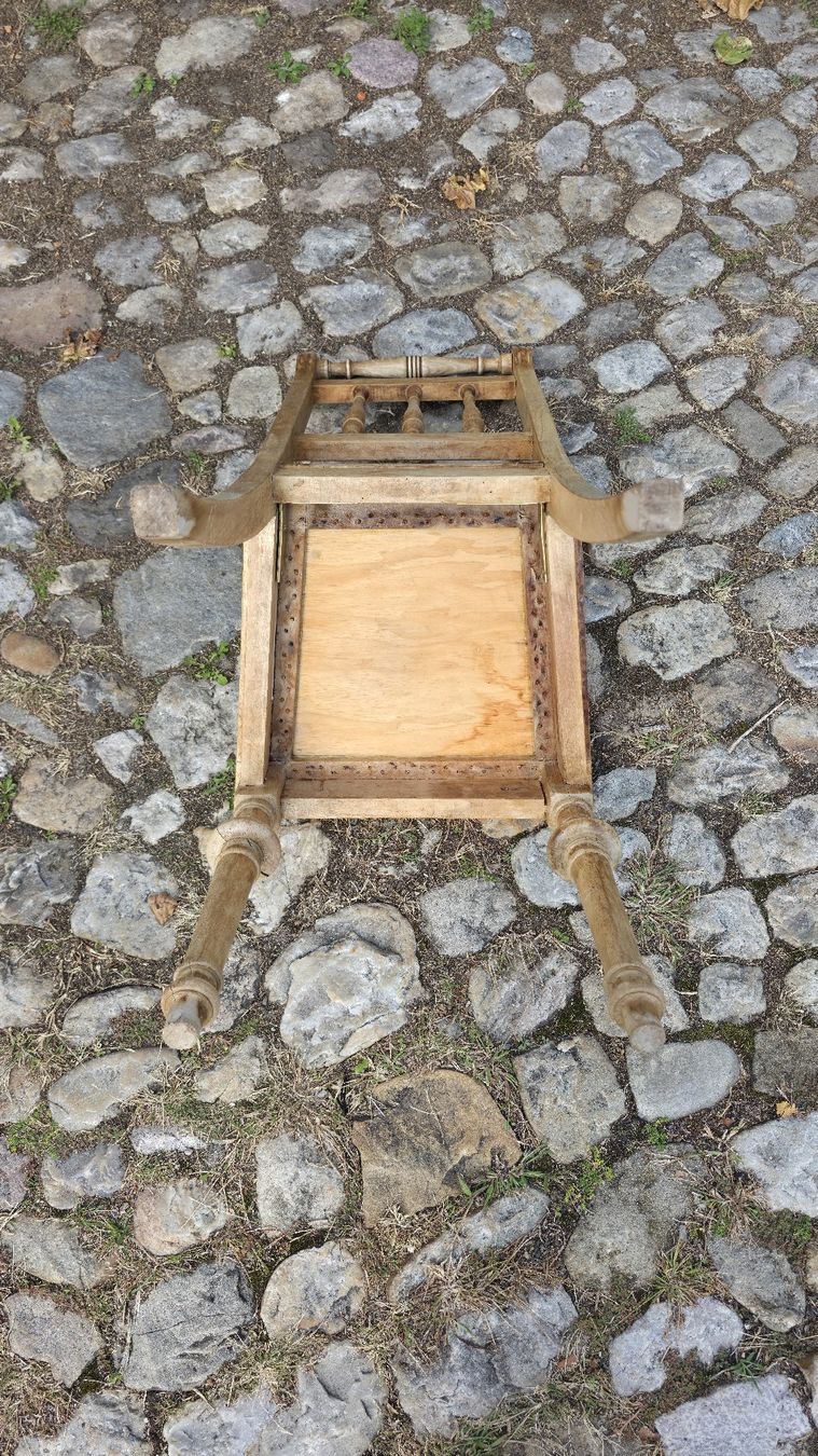 Chaises: Alter Stuhl  – D'occasion à Birrwil par maz_rb66 5