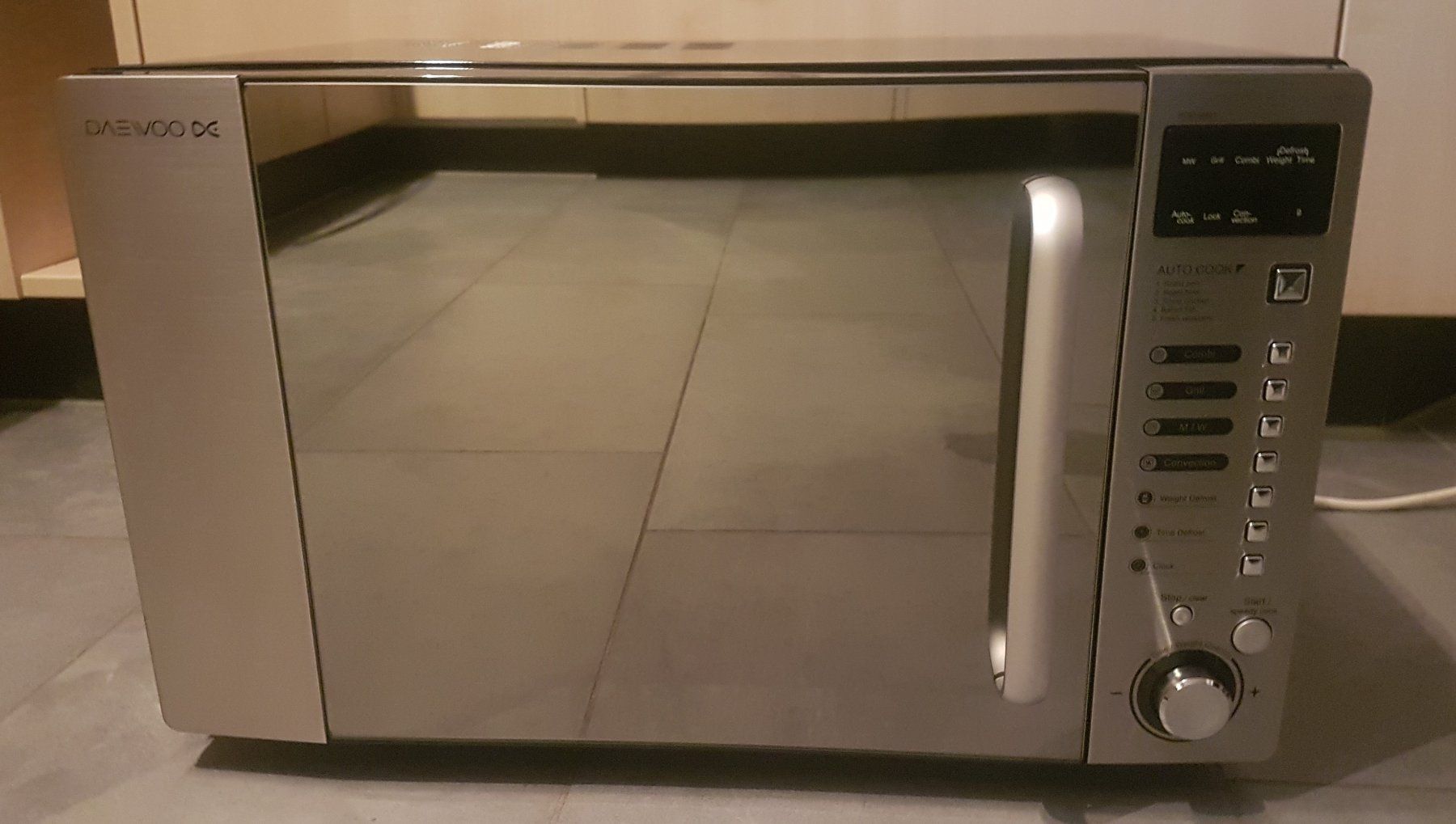 Daewoo Elettrodomestici da cucina: Daewoo Mikrowellenherd mit Heissluft und Grill – Usato da Villnachern venduto da OnkelTom007