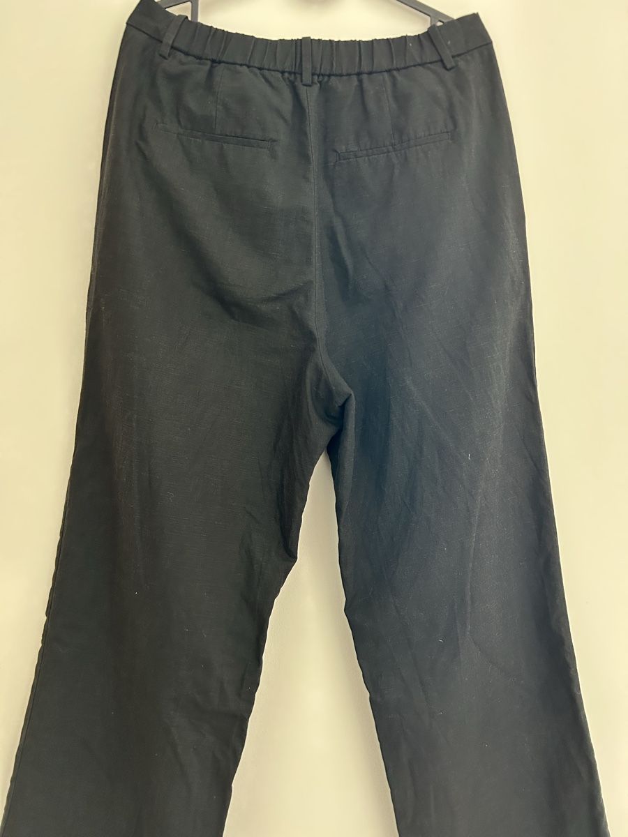 Uniqlo Pantaloni: UNIQLO Hose aus Leinengemisch – Usato da Winterthur venduto da Vintage_a_toi 1