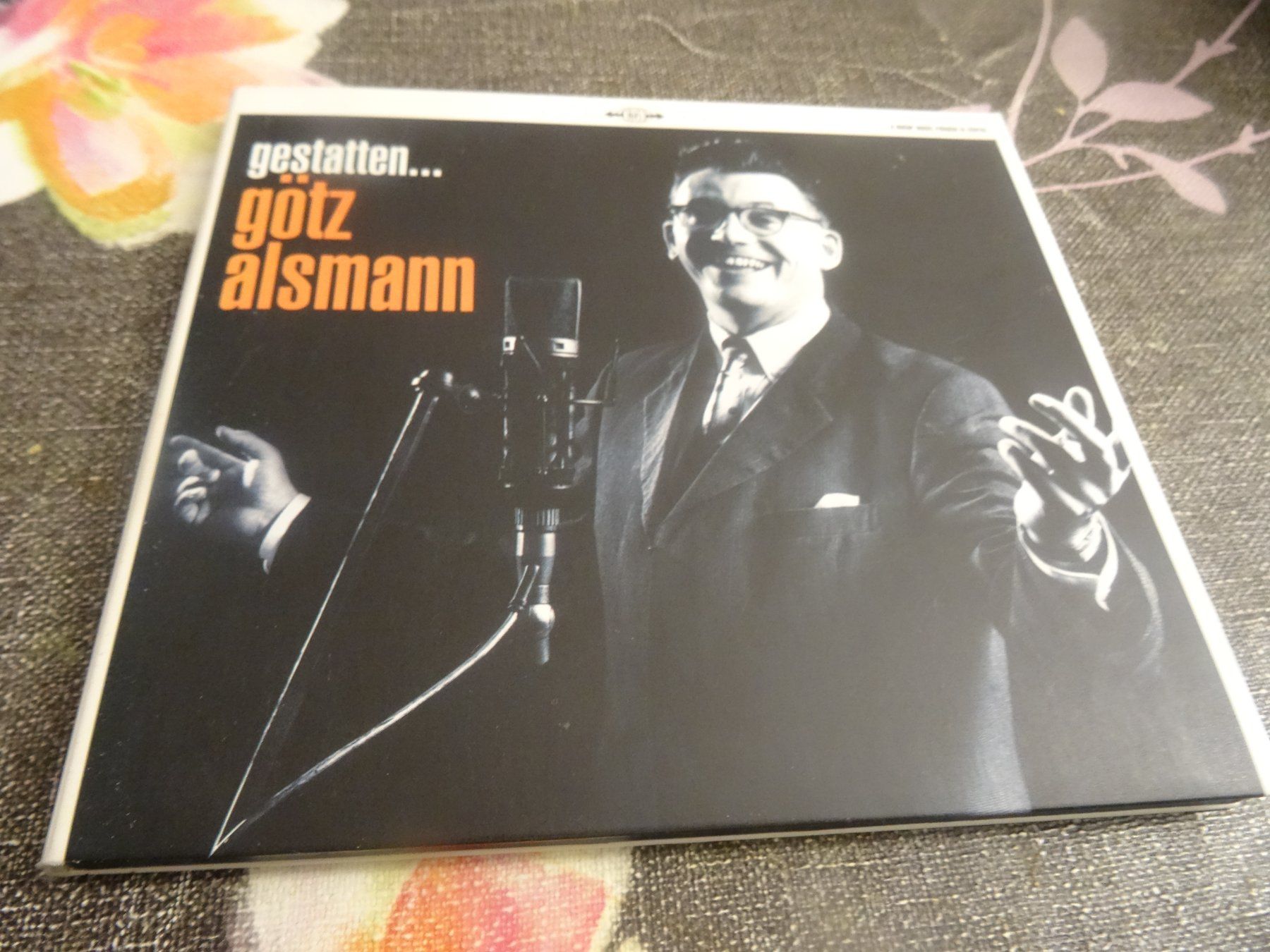 CDs: Götz Alsmann - gestatten CD – Gebraucht aus Olten von Disc-Ausverkauf