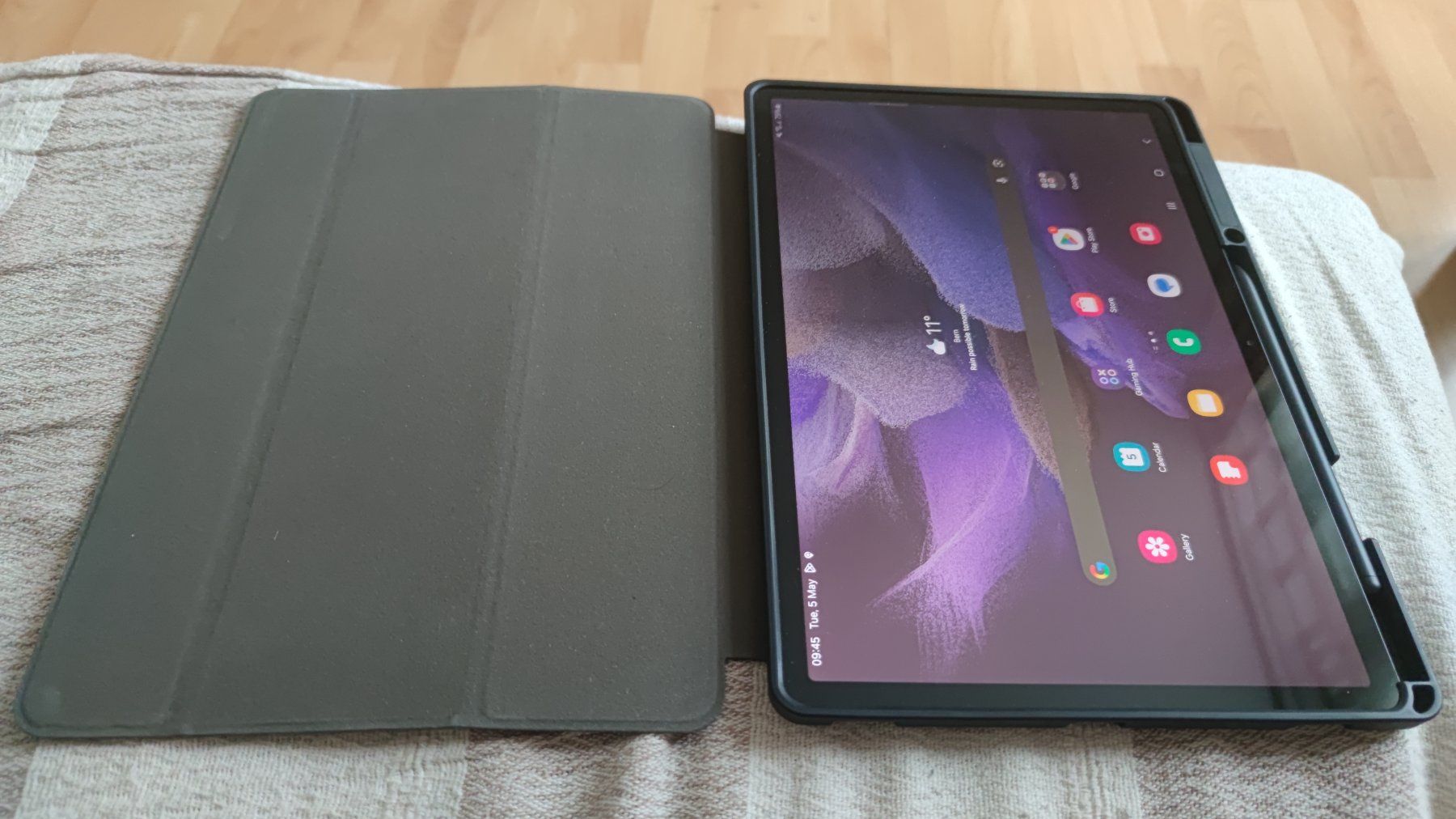 Samsung Tablet PC: Samsung Tab S7 FE 5G 4\64 – Usato da Meggen venduto da Malecifent