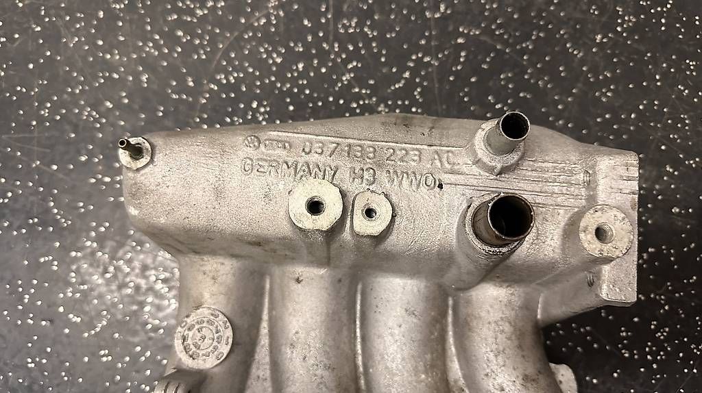 Tutti pezzi di ricambio auto: Golf 2 G60 Motorenteile – Usato da Niederdorf venduto da Volkswagen90 1