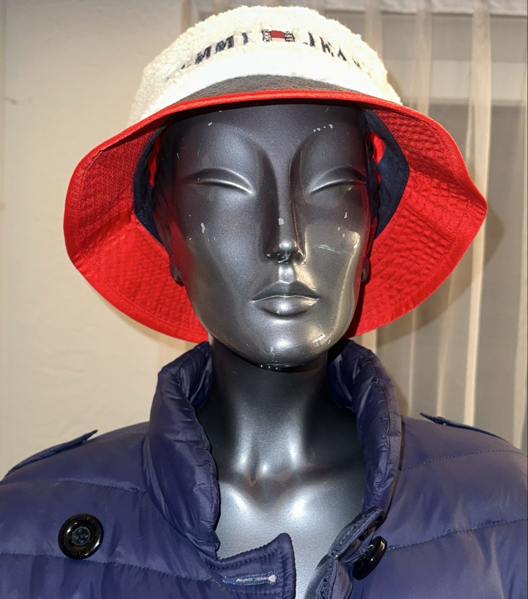 Tommy Hilfiger Copricapi, berretti & cappellini: TOMMY HILFIGER HUT NEU – Nuovo e nell'imballaggio originale da Unteraegeri venduto da MH203 1