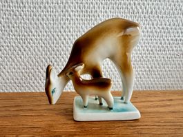 Art Deco Zsolnay Figur, 2 Rehe