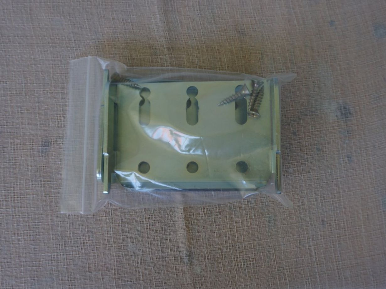 Vetrine: Vitrine Venus Box Hutter – Nuovo (secondo la descrizione) da Giswil venduto da sowo60 7