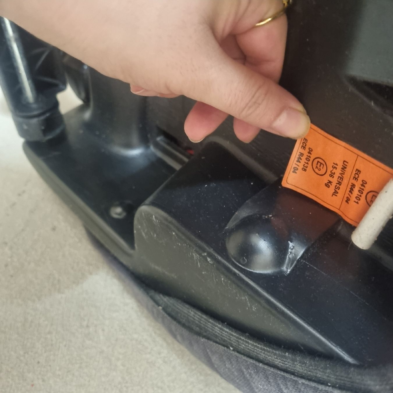 Seggiolini per auto: Autositz, rot/grau, , 9-36 kg, Prenatal – Usato da Luzern venduto da par_bf9c 7
