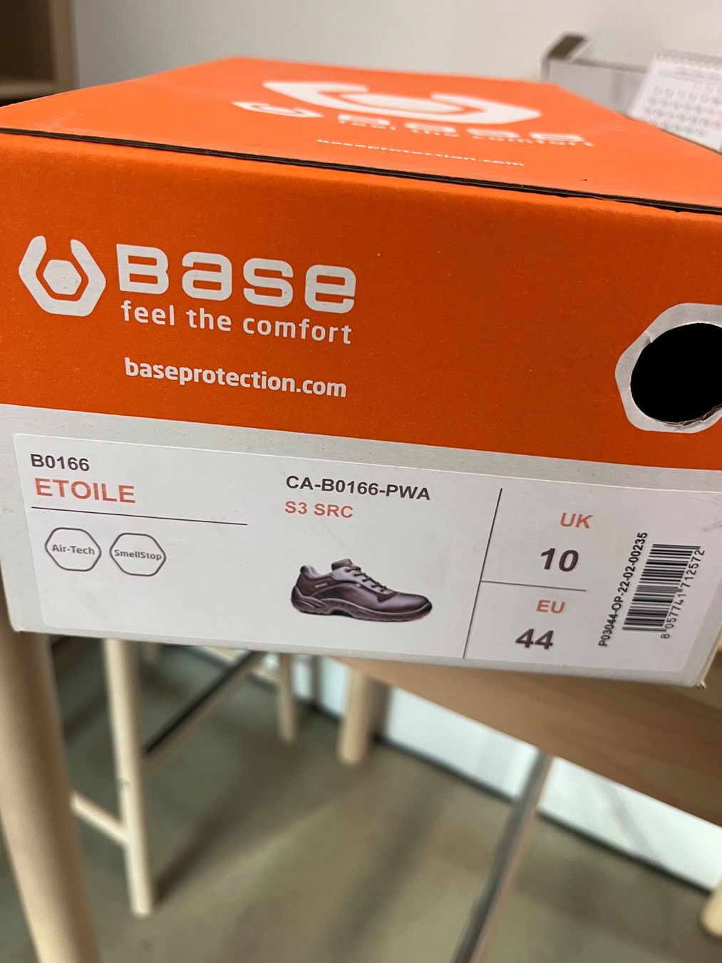 Scarpe da uomo: Chaussures de sécurité Base Etoile B0166, T. 44, Neuves! – Nuovo e nell'imballaggio originale da Satigny venduto da SP-Industriel 1