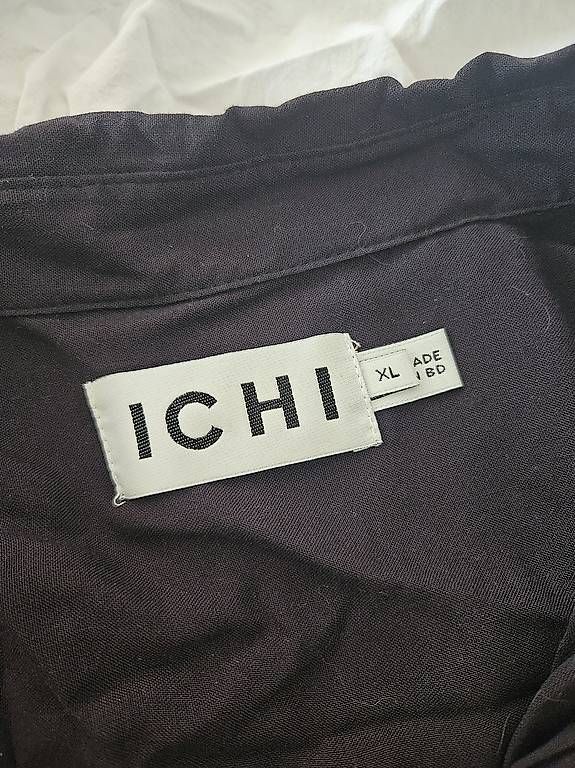 Camicette: Shirt Grösse XL – Usato da Schaffhausen venduto da tanja.herzog93 1