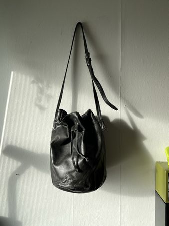 Echtleder Crossbody Bag/Tasche - schwarz