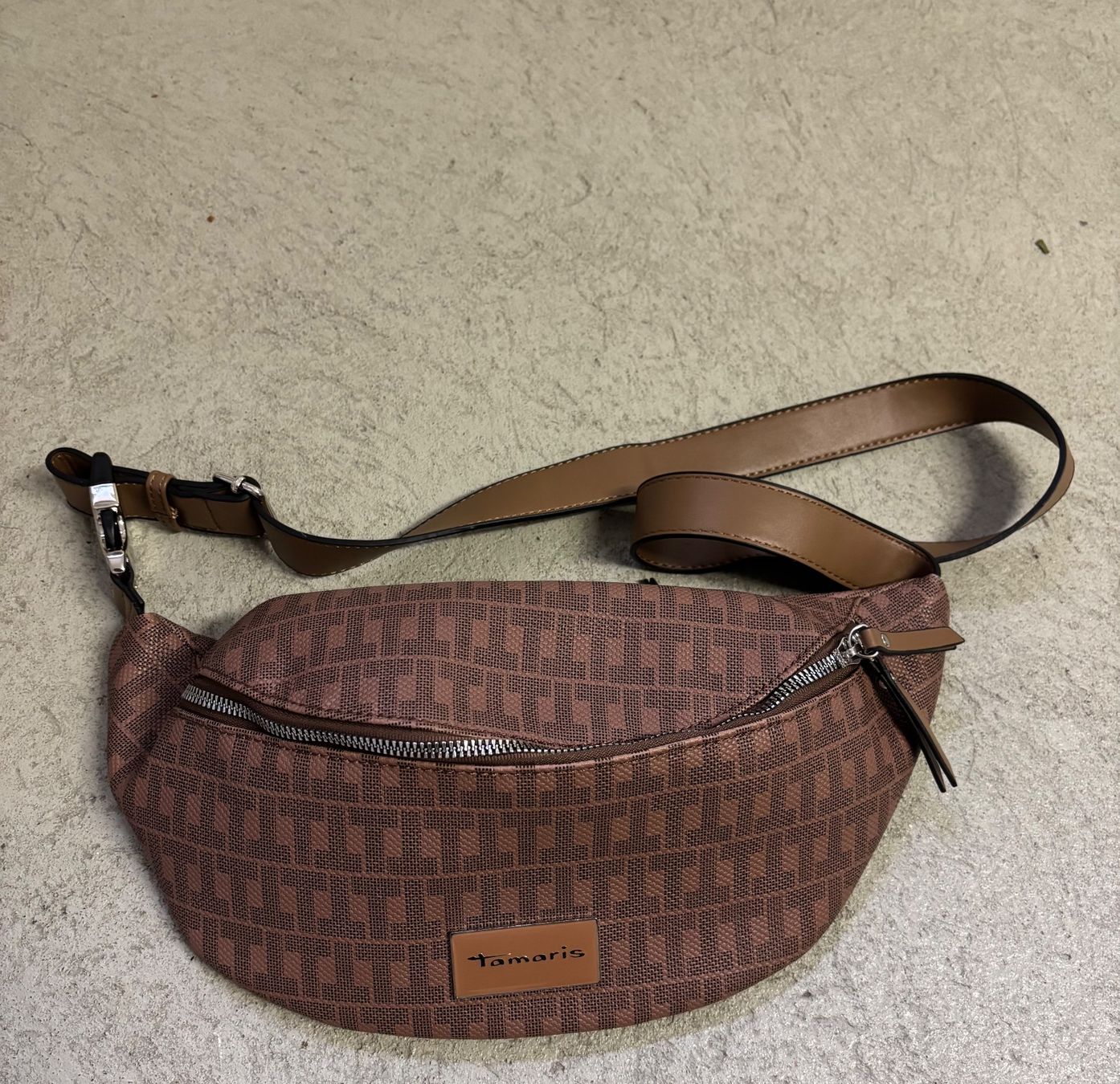 Tamaris Borse da donna: Tamaris Bauchtasche elegant & praktisch – Usato da Sonterswil venduto da VD-Service