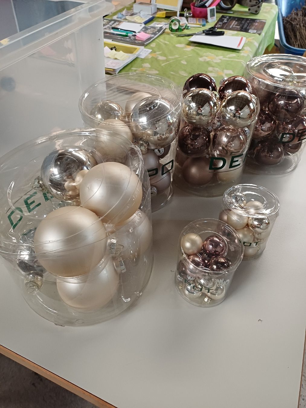 Tutte le decorazioni: Weihnachtskugeln Depot Set diverse Farben inkl. Box gebrauch – Usato da Zuckenriet venduto da Res. 1