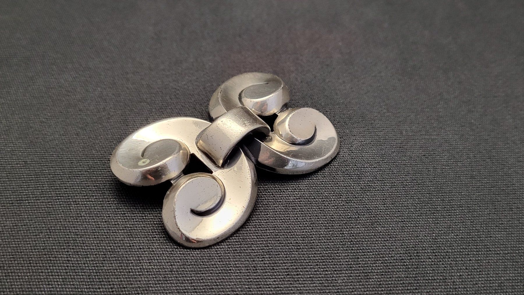 Broches & Aiguilles: Vintage-Brosche MONET STERLING – D'occasion à Basel par spinne02 1