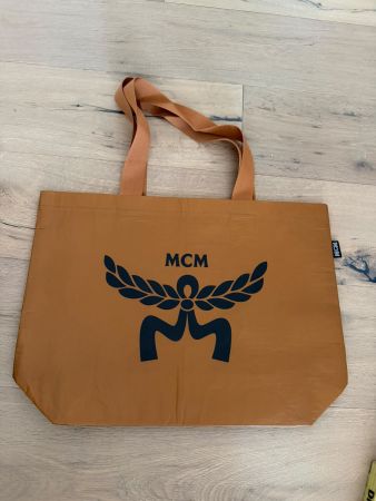 Neu Original MCM Einkaufstasche