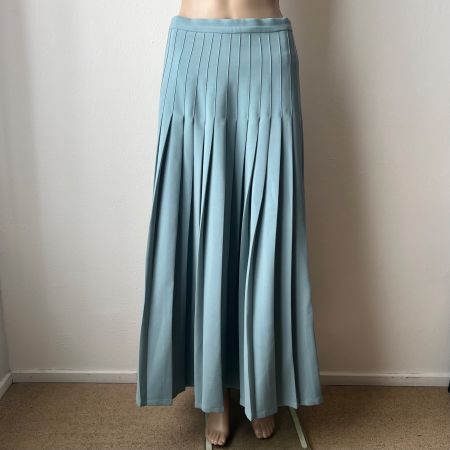 MR. LARKIN Karen Skirt 🩵