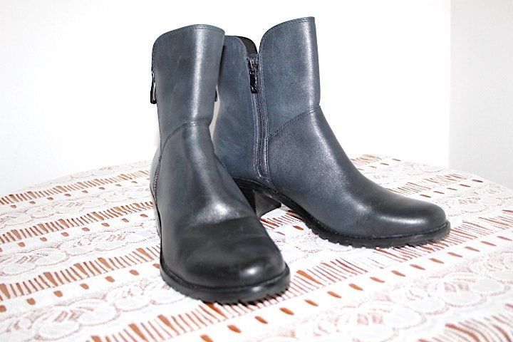 Chaussures femmes: Stiefeletten, Caprice Gr. 38 – D'occasion à Locarno par madame-tus-sauds 2