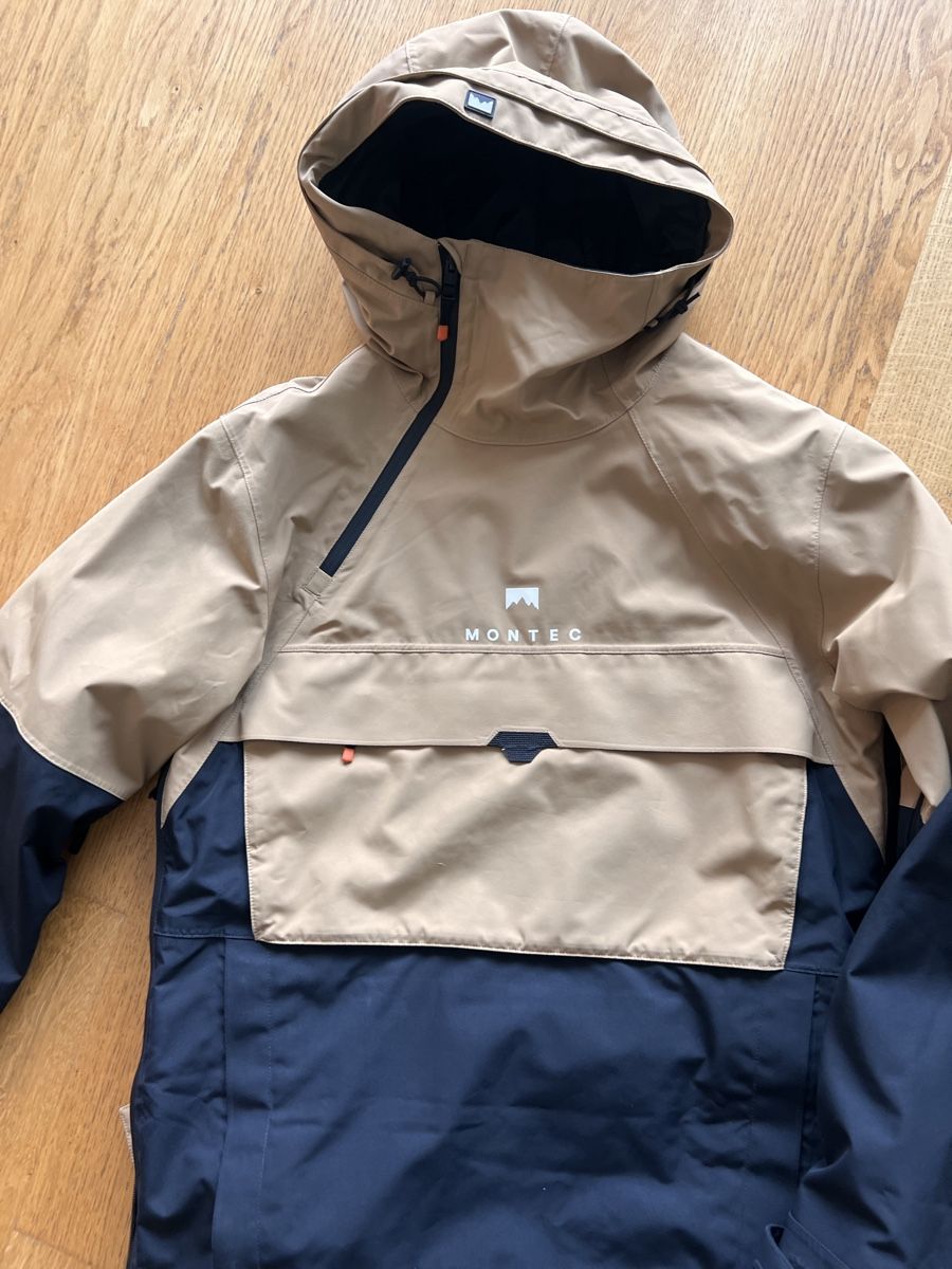 Montec Lots de vêtements: Combinaison de ski MONTEC – D'occasion à Eysins par Gigs 1