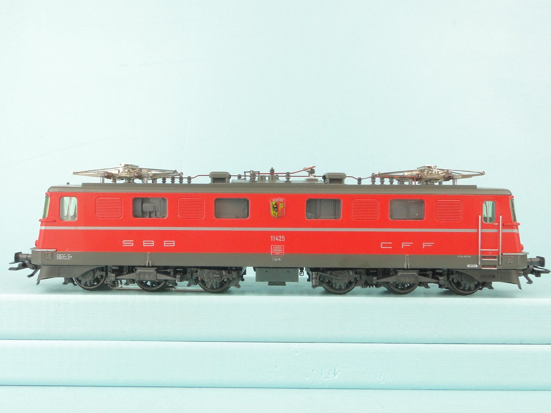 Märklin Modellini di ferrovie: Märklin 3336 Ae 6/6 Genf – Usato da Bülach venduto da cann11 8
