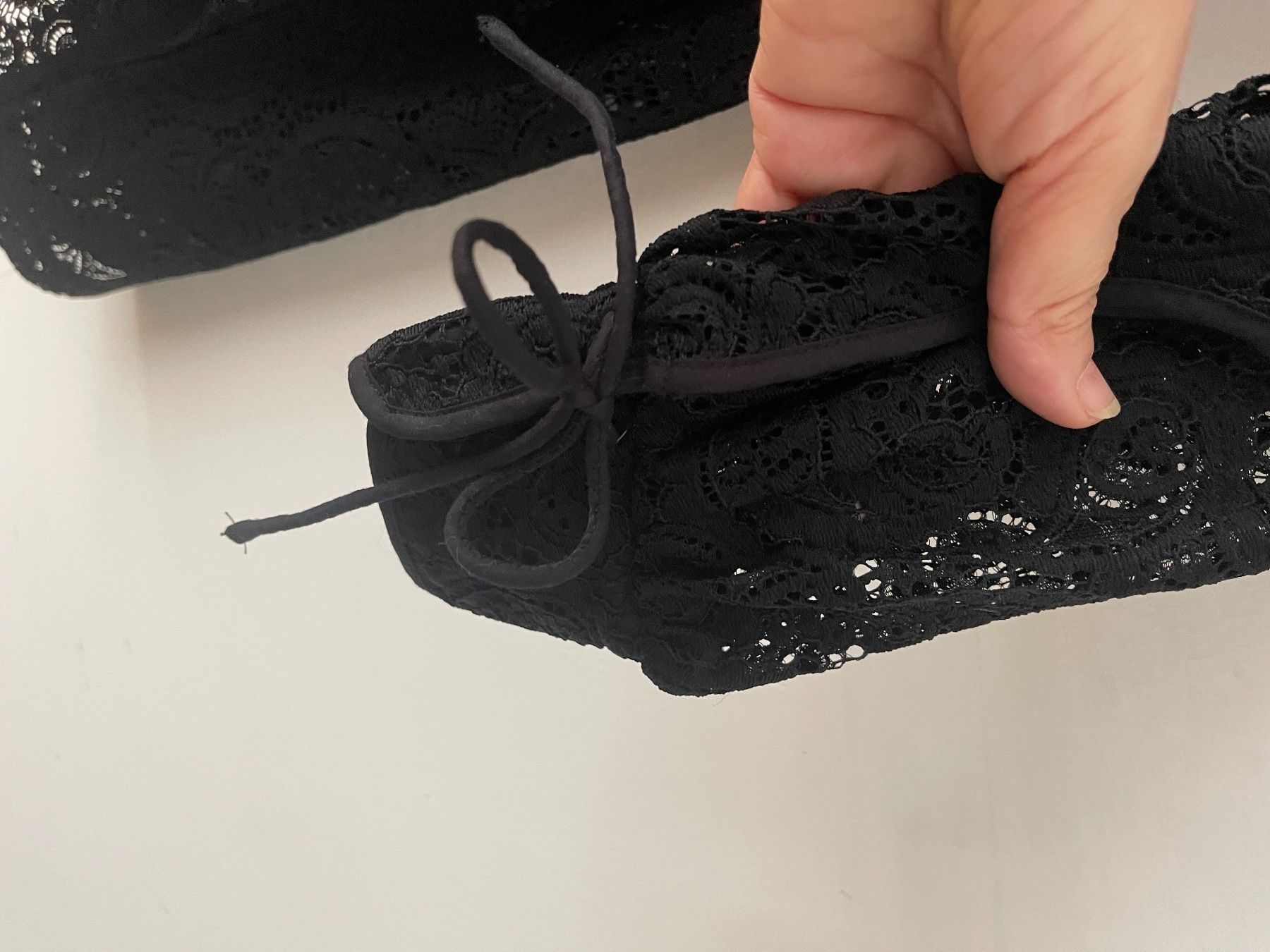 H&M Vestiti: Kleid H&M schwarz Grösse M elastische Spitze durchgehend – Usato da Nussbaumen AG venduto da HelenaDavid1910 2