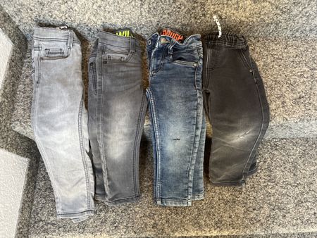 Hosen/Jeans Grösse 98