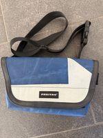 Freitag Umhängetasche blau weiss wie neu