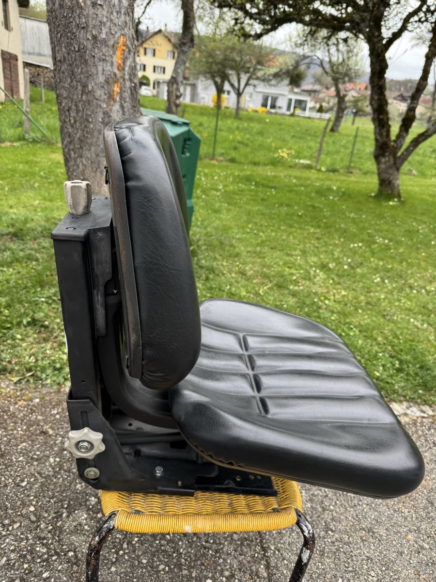 Bührer Trattori: Siège de tracteur Grammer DS44/1HB – Usato da Prêles venduto da Glaude2 1
