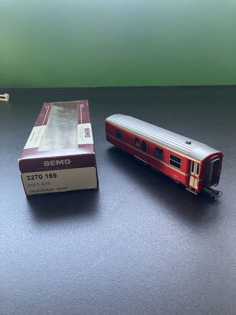 Bemo Modellini di ferrovie: Bemo RhB Gepäckwagen D4219 – Usato da Erlinsbach SO venduto da Kupfi80 5