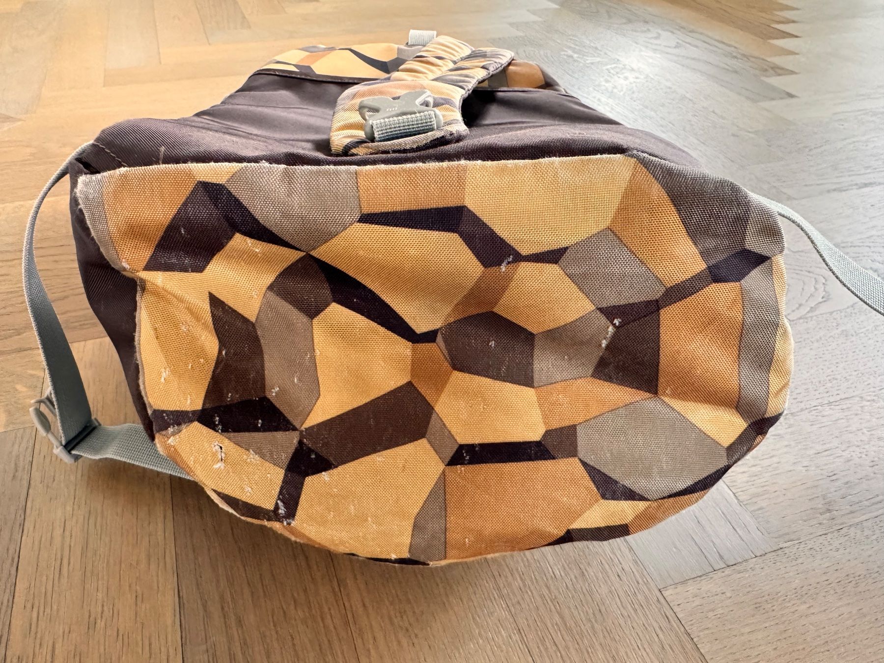 Ergobag Sacs & sacs à dos: Ergobag Pack BergeversetzBär, Rucksäcke & Sicherheitsset – D'occasion à Bubikon par Cleo_4 7