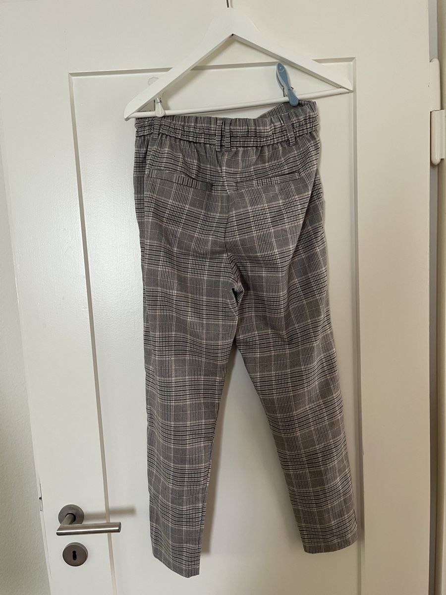 Only Hosen: Herbstliche Stoffhose Gr. S kariert von Only – Gebraucht aus Zürich von Brobin 1