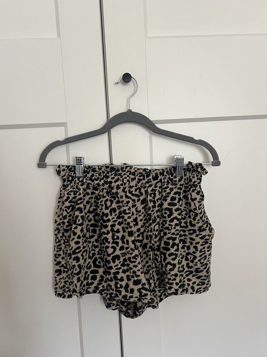 Hollister Hosen: Hollister Shorts, Leo, Gr. S – Gebraucht aus Grindelwald von wand_24