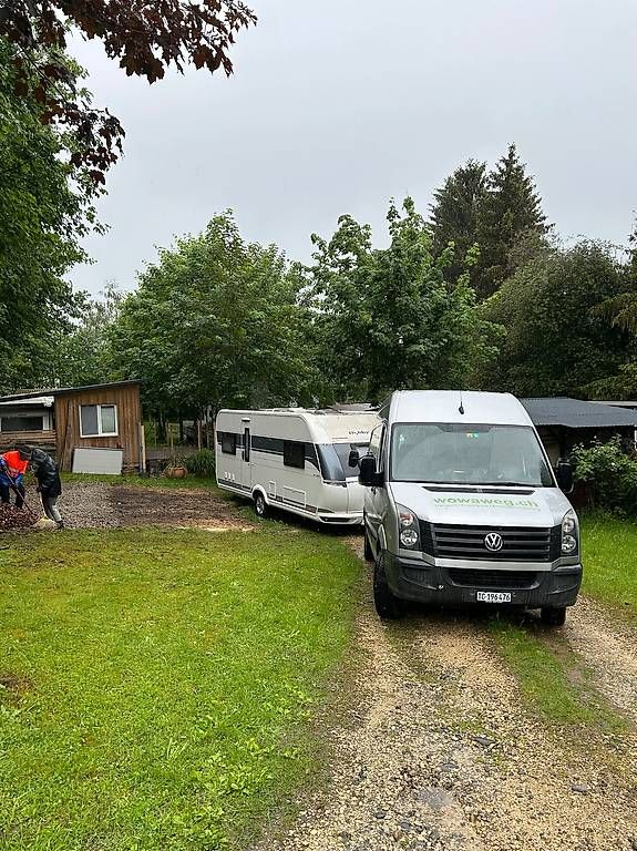 Veicoli da campeggio: Wohnwagen Transport / Entsorgung – Usato da Stettfurt venduto da wowaweg