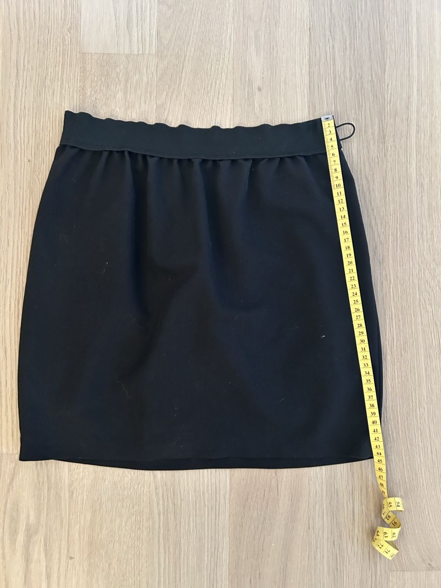 Röcke: Jupe noire causal avec ceinture - taille S / 36 – Gebraucht aus Mont-sur-Lausanne von Vinou6021 4