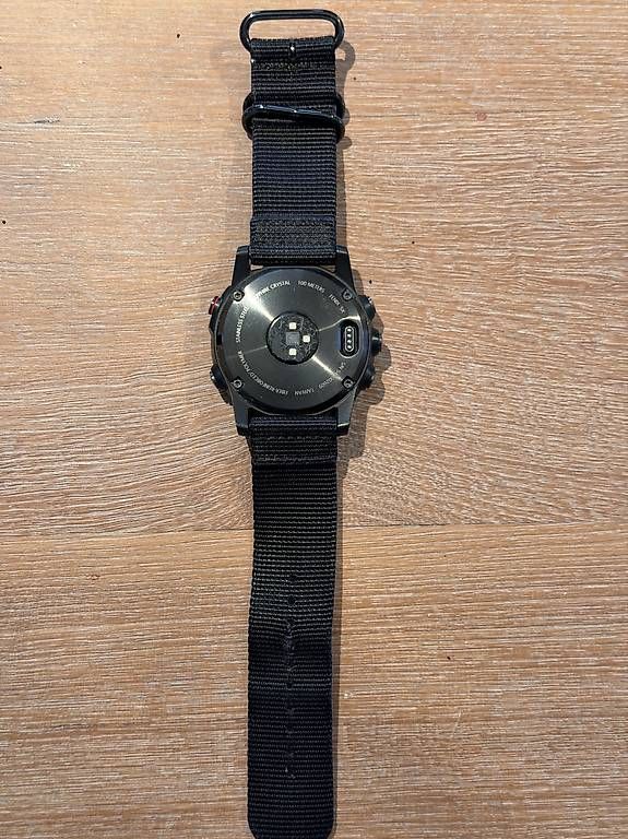 Garmin Smartwatch: Garmin Fenix 5X mit Saphirglas – D'occasion à Esslingen par jabbawock 2