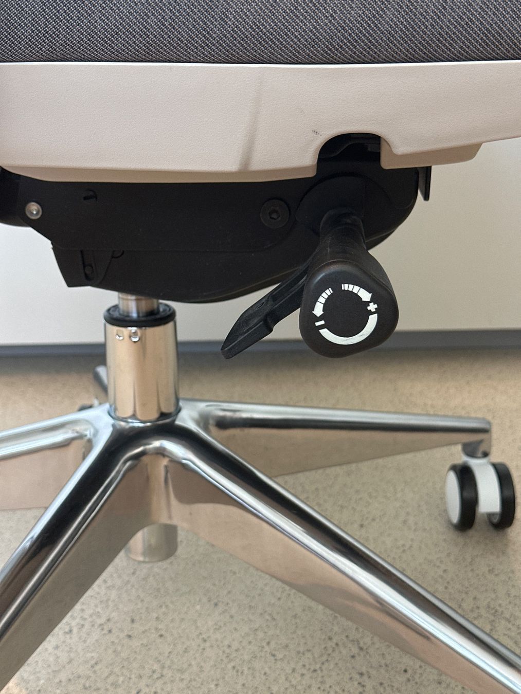 Sedie: Ergonomischer Bürostuhl FlexiSpot BS10, Grau, mit Kopfstütz – Usato da Zürich venduto da sim_tzr9 6
