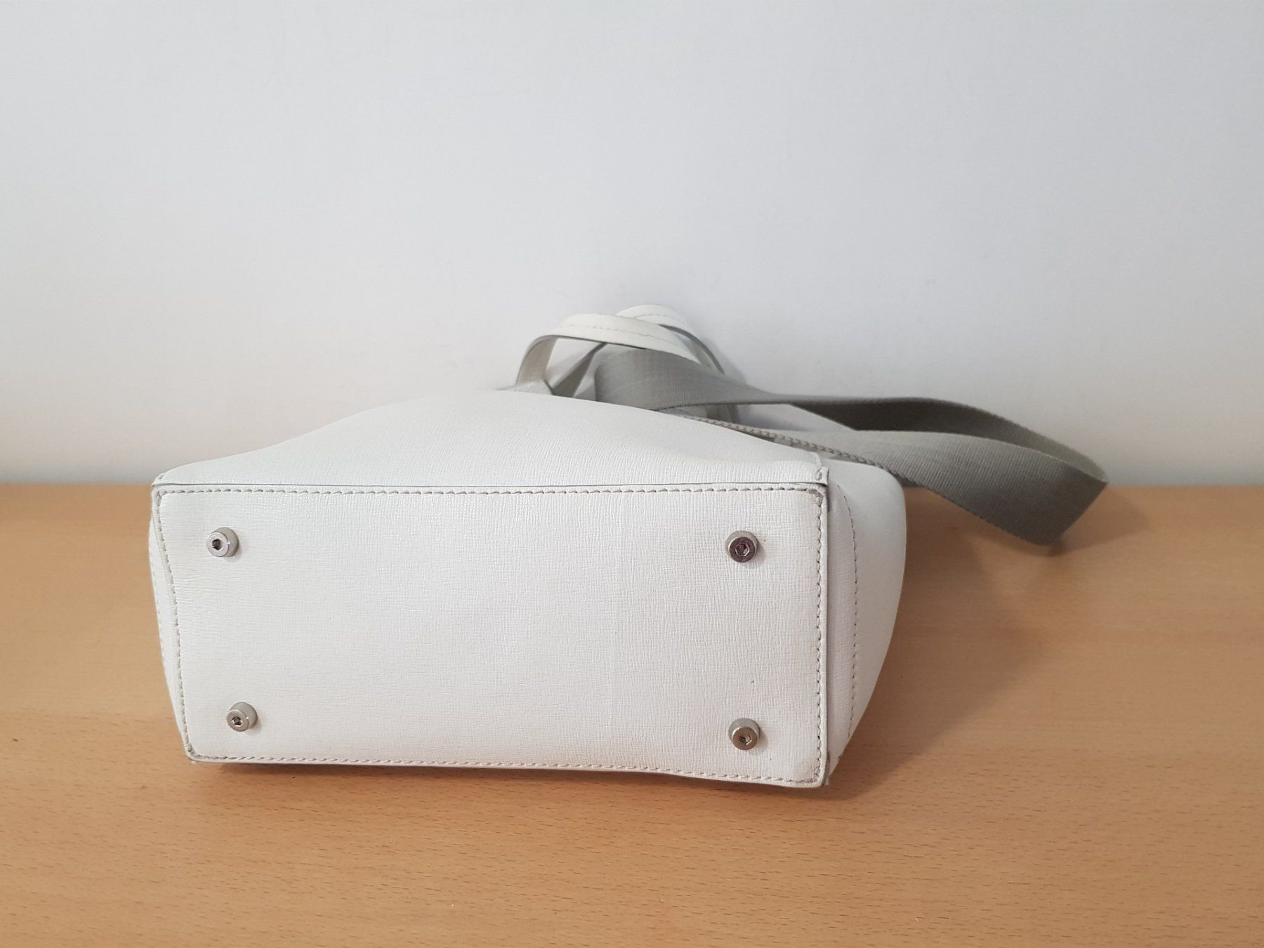 Coccinelle Borse da donna: Coccinelle Leder Handtasche – Usato da Basel venduto da Birs868 6