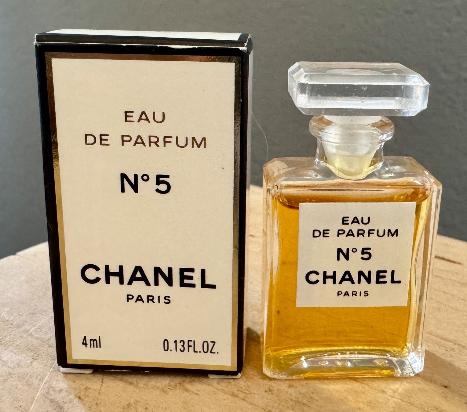 Chanel Profumi & Eau de Toilette: Chanel No. 5 - Eau de Parfum - 4 ml mit Box – Usato da Rothrist venduto da Luckywinner