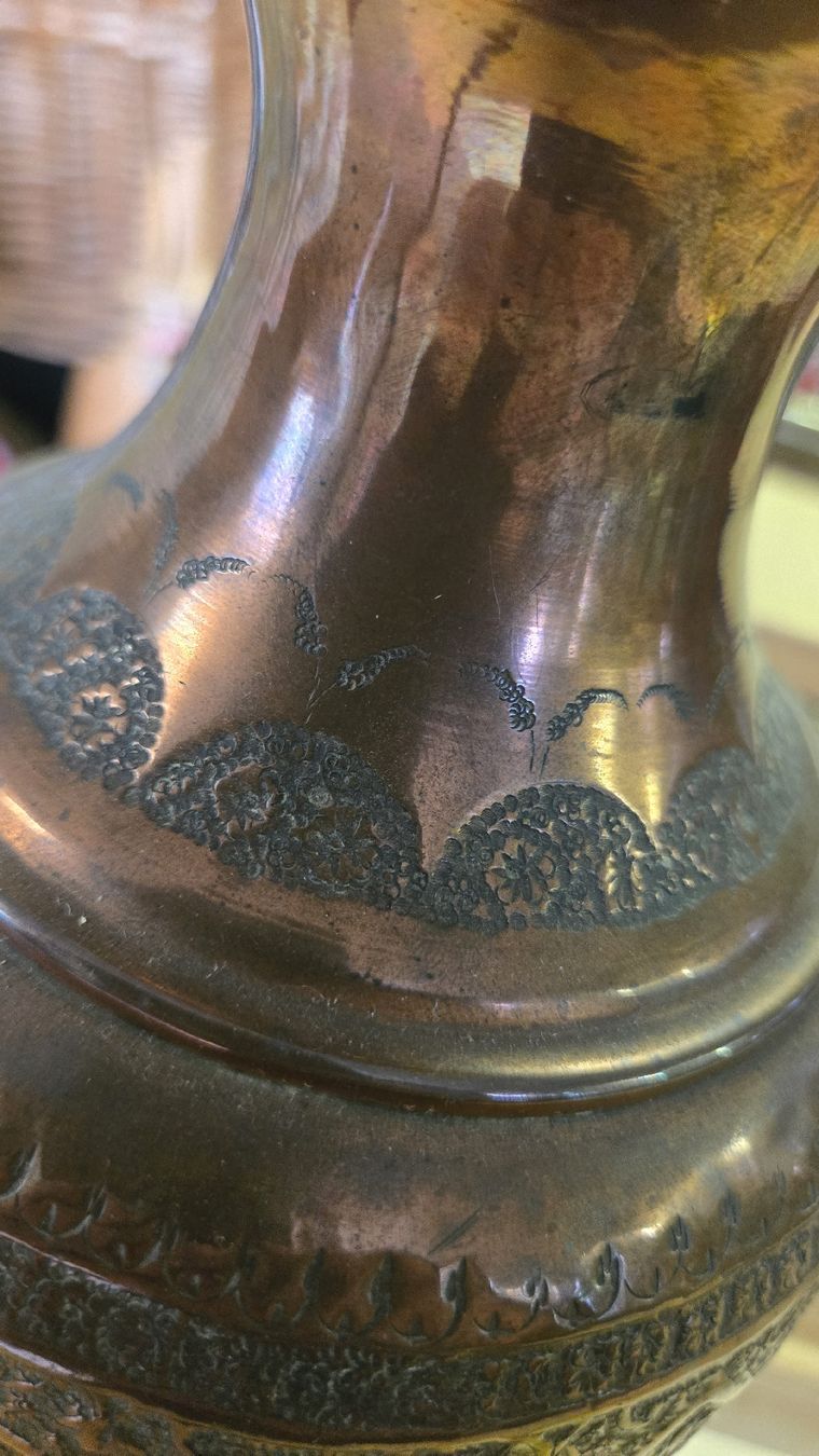 Vase & Récipients: Antike Kupfervase mit Blumenmuster – D'occasion à Uzwil par BrokiFloh 7