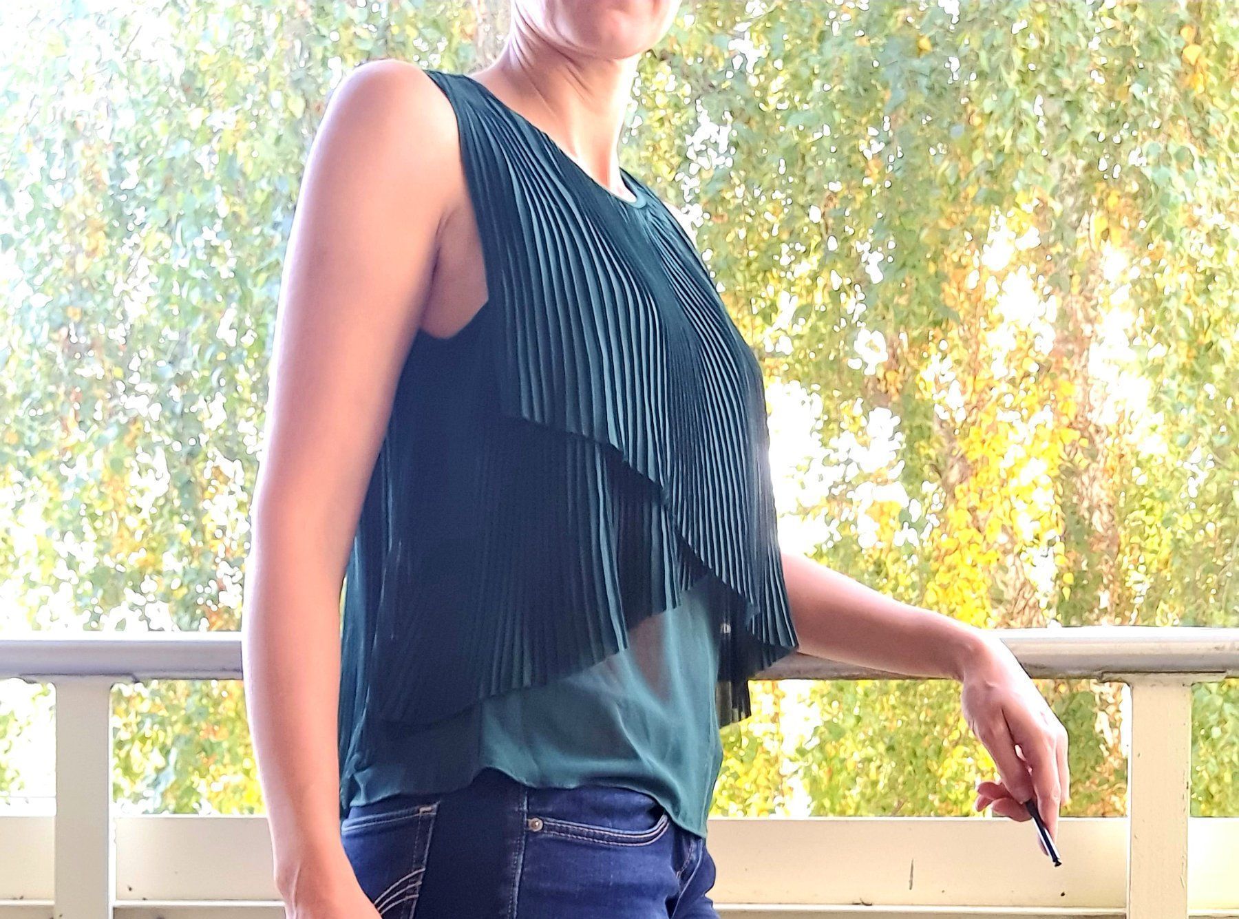Tops: Business top grün elegant – Gebraucht aus Zollikerberg von Sell-Buy-it
