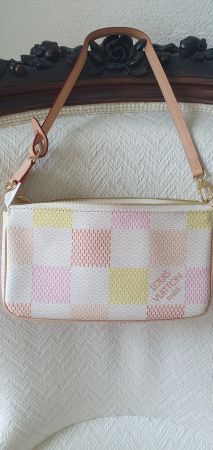 LV Pochette Accessoires DAMIER AZUR