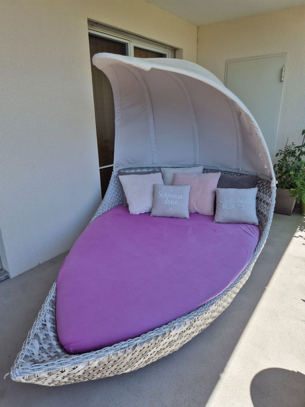 Liegen & Liegestühle: Schöne Outdoor Liege Lounge Muschel – Gebraucht aus Adlikon b. Andelfingen von Chili686 1