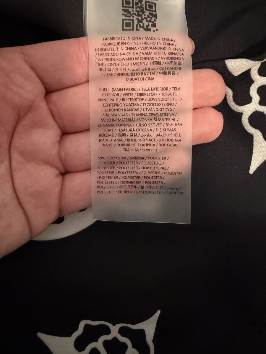 Guess Jacken & Mäntel: Guess Steppjacke schwarz – Neu (gemäss Beschreibung) aus Widnau von Metzii51 3
