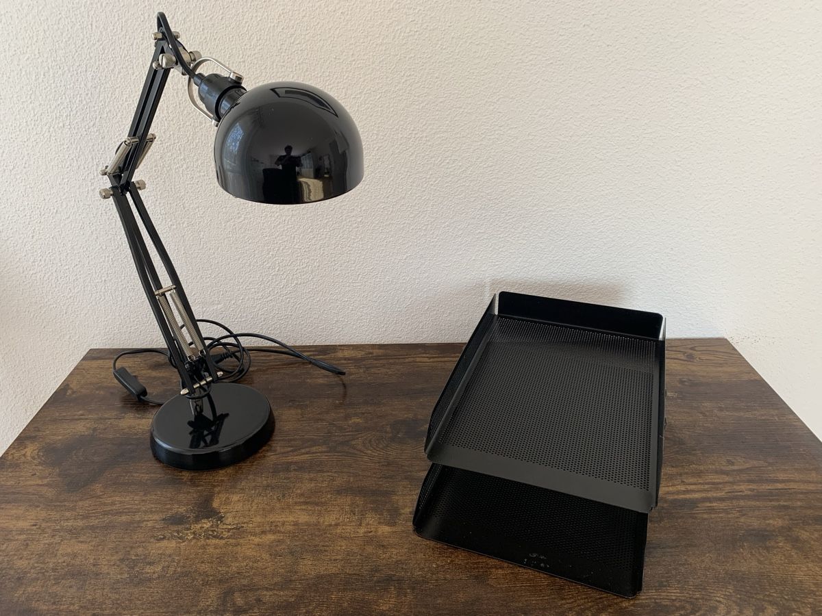 Ikea Lampade: Ikea Lampe & Dokumentenablage – Usato da Stansstad venduto da goodmorninglucerne